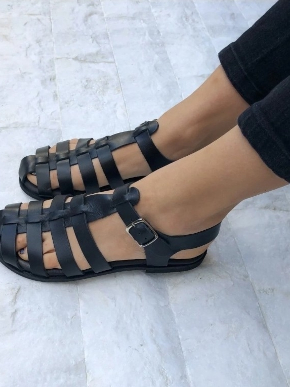 Time and Tru Black Leather Fisherman Sandals with Buckle